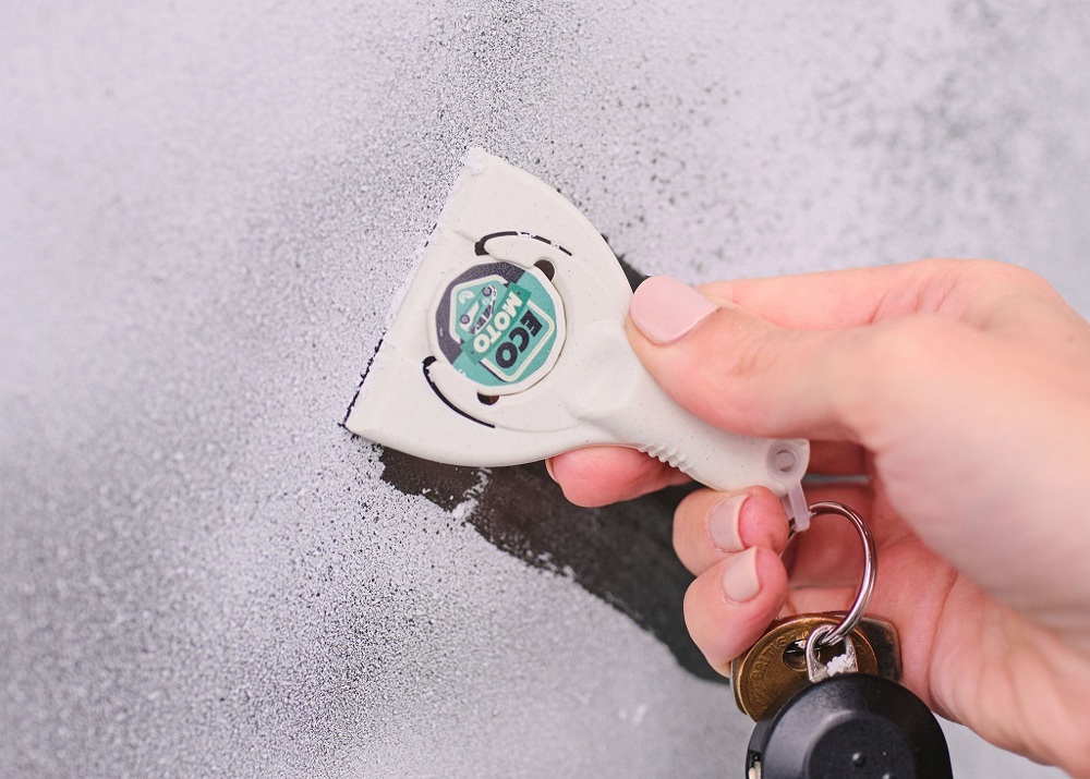 Coin and Ice Scraper Keyring – Recycled